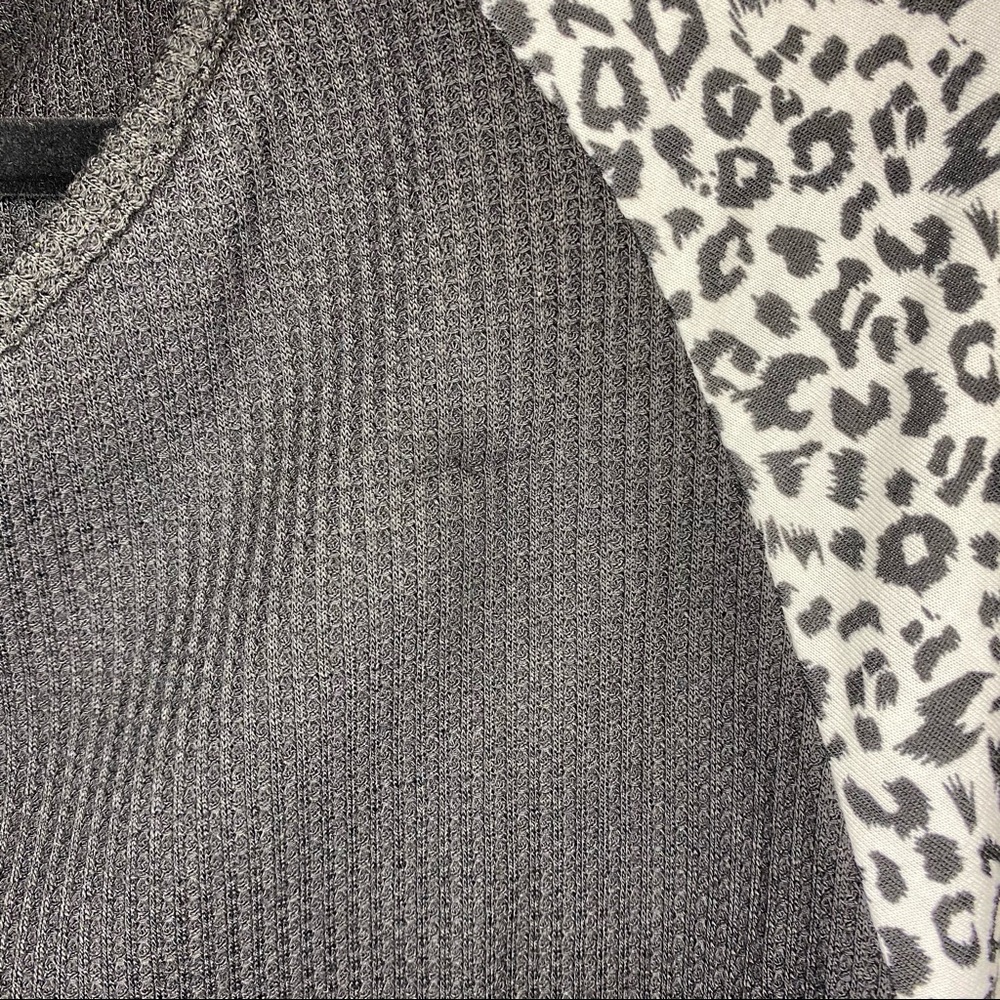 🛑🛑🛑SOLD 🛑🛑🛑 Black and leopard print love sleeve top - Picture 4 of 5